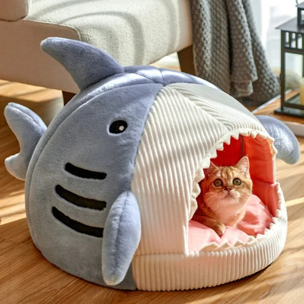 PORTABLE WARM CAT BED WITH COZY TENT DESIGN